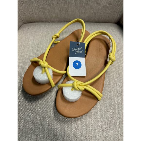 NWT Ladies Universal Thread Yellow Petal Sandals - Size 7 - Picture 1 of 4
